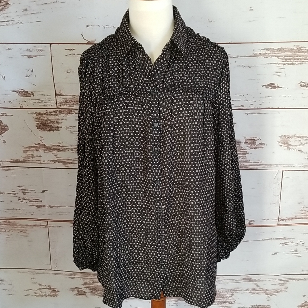 Max Studio Black Printed Button-Up Blouse